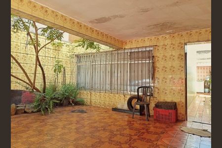 Casa à venda com 100m², 2 quartos e 2 vagas Casa à venda com 100m², 2 quartos e 2 vagasQuintal e Área de serviço