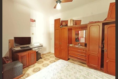 Casa à venda com 100m², 2 quartos e 2 vagas Casa à venda com 100m², 2 quartos e 2 vagasQuarto 1