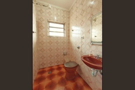 Casa à venda com 100m², 2 quartos e 2 vagas Casa à venda com 100m², 2 quartos e 2 vagasBanheiro