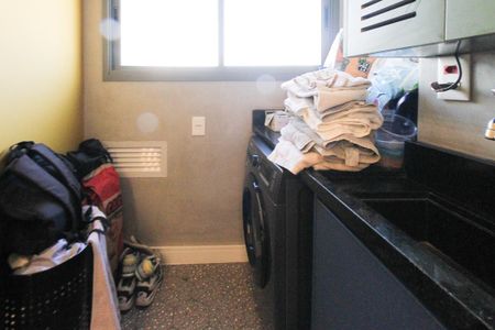 Apartamento à venda com 89m², 1 quarto e 1 vagaÁrea de Serviço