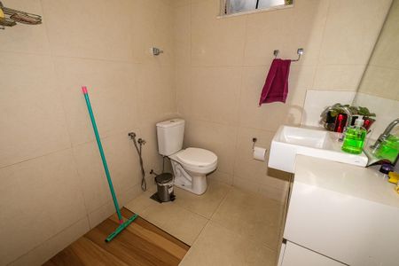 Apartamento à venda com 93m², 3 quartos e 2 vagas Apartamento à venda com 93m², 3 quartos e 2 vagasBanheiro 2