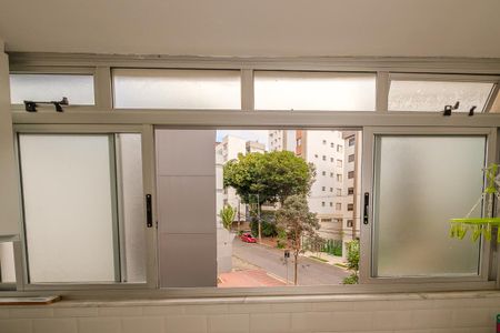 Apartamento à venda com 93m², 3 quartos e 2 vagas Apartamento à venda com 93m², 3 quartos e 2 vagasÁrea de Serviço