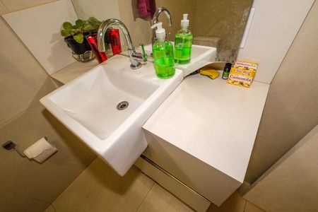 Apartamento à venda com 93m², 3 quartos e 2 vagas Apartamento à venda com 93m², 3 quartos e 2 vagasBanheiro 2