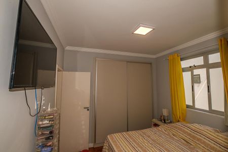 Apartamento à venda com 93m², 3 quartos e 2 vagas Apartamento à venda com 93m², 3 quartos e 2 vagasQuarto 1