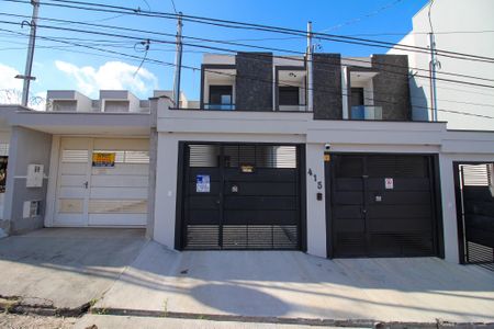 Casa à venda com 140m², 3 quartos e 2 vagasFachada + Placa