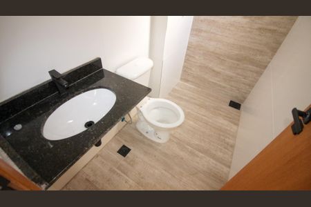 Casa à venda com 140m², 3 quartos e 2 vagasBanheiro 1