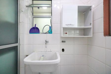 Apartamento para alugar com 58m², 2 quartos e 1 vagaÁrea de Serviço