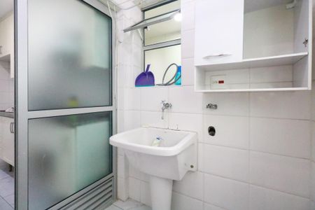 Apartamento para alugar com 58m², 2 quartos e 1 vagaÁrea de Serviço