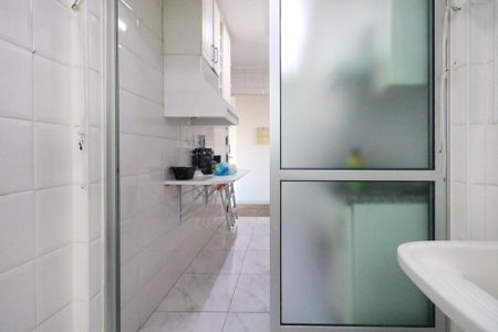 Apartamento para alugar com 58m², 2 quartos e 1 vagaÁrea de Serviço