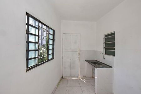 Casa para alugar com 55m², 2 quartos e sem vaga Casa para alugar com 55m², 2 quartos e sem vagaCozinha
