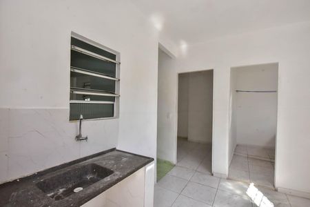 Casa para alugar com 55m², 2 quartos e sem vaga Casa para alugar com 55m², 2 quartos e sem vagaCozinha