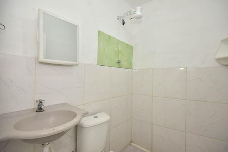 Casa para alugar com 55m², 2 quartos e sem vaga Casa para alugar com 55m², 2 quartos e sem vagaBanheiro