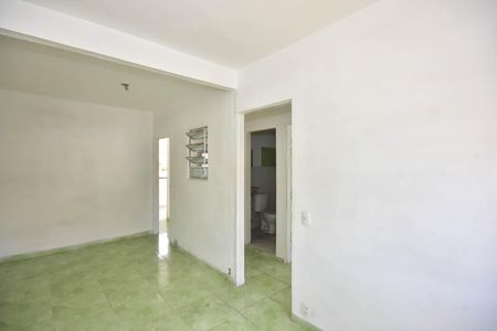 Casa para alugar com 55m², 2 quartos e sem vaga Casa para alugar com 55m², 2 quartos e sem vagaSala