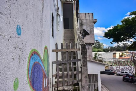 Casa para alugar com 55m², 2 quartos e sem vaga Casa para alugar com 55m², 2 quartos e sem vagaFachada Posterior
