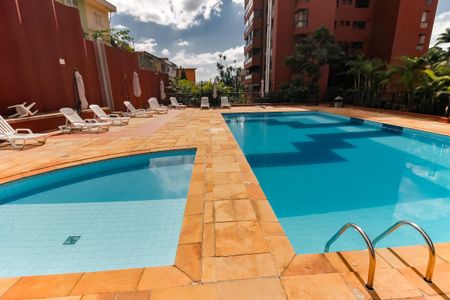 Apartamento à venda com 110m², 3 quartos e 2 vagasÁrea comum - Piscina