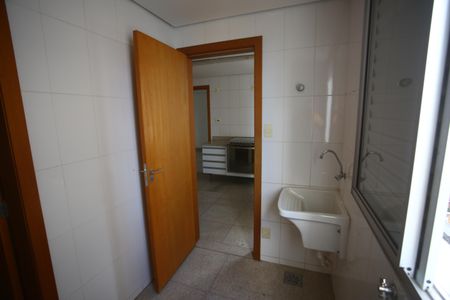 Apartamento à venda com 140m², 4 quartos e 2 vagasÁrea de Serviço