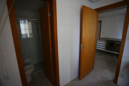Apartamento à venda com 140m², 4 quartos e 2 vagasÁrea de Serviço