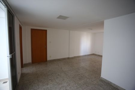 Apartamento à venda com 140m², 4 quartos e 2 vagasSala