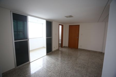 Apartamento à venda com 140m², 4 quartos e 2 vagasSala