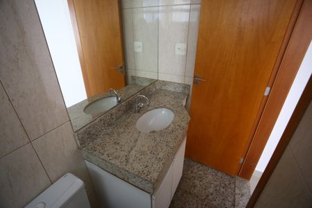 Apartamento à venda com 140m², 4 quartos e 2 vagasBanheiro da Suíte 4