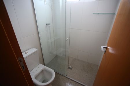 Apartamento à venda com 140m², 4 quartos e 2 vagasBanheiro da Suíte 1