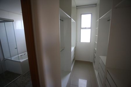 Apartamento à venda com 140m², 4 quartos e 2 vagasSuíte 3