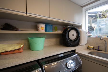 Casa à venda com 650m², 5 quartos e 5 vagasÁrea de Serviço