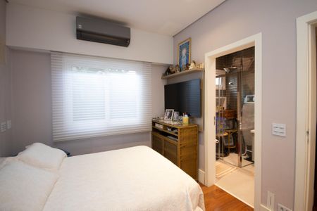 Casa à venda com 650m², 5 quartos e 5 vagasSuite 1