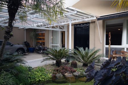 Casa à venda com 650m², 5 quartos e 5 vagasGaragem 