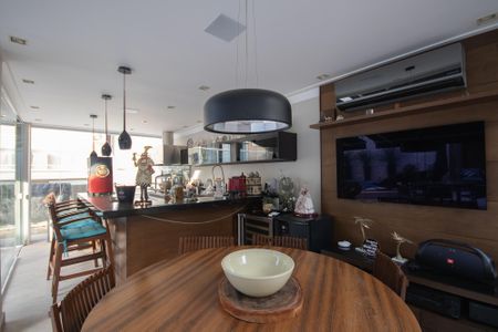 Casa à venda com 650m², 5 quartos e 5 vagasChurrasqueira