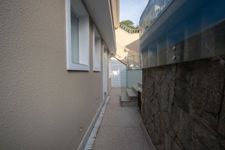 Casa à venda com 650m², 5 quartos e 5 vagasÁrea de Serviço