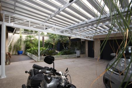 Casa à venda com 650m², 5 quartos e 5 vagasGaragem