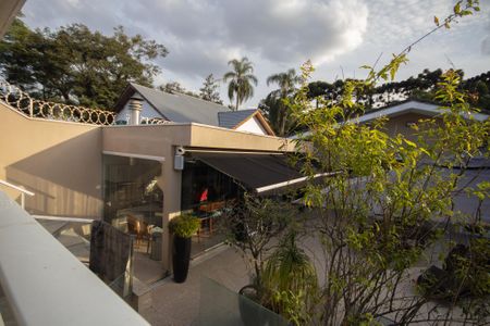 Casa à venda com 650m², 5 quartos e 5 vagasVista 