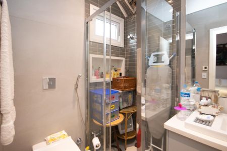 Casa à venda com 650m², 5 quartos e 5 vagasBanheiro da Suite 1