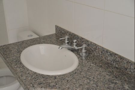 Apartamento à venda com 82m², 3 quartos e 3 vagasBanheiro Social