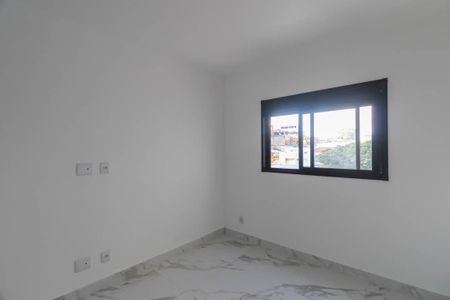 Casa à venda com 140m², 3 quartos e 2 vagasQuarto 2