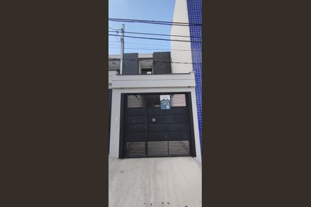 Casa à venda com 140m², 3 quartos e 2 vagasFachada
