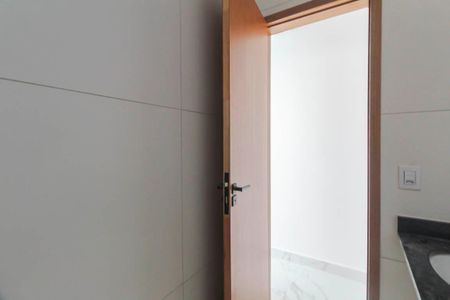 Casa à venda com 140m², 3 quartos e 2 vagasBanheiro