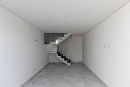 Casa à venda com 140m², 3 quartos e 2 vagasQuintal