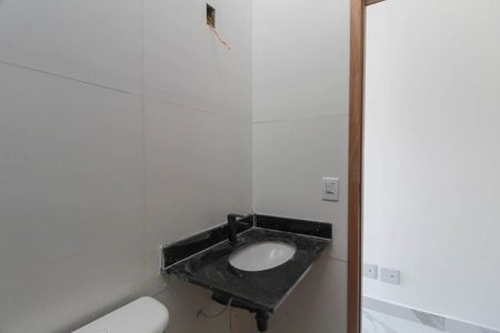 Casa à venda com 140m², 3 quartos e 2 vagasBanheiro da Suíte