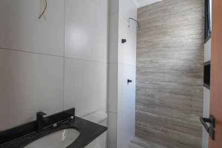 Casa à venda com 140m², 3 quartos e 2 vagasBanheiro