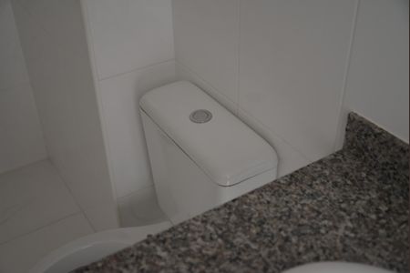 Apartamento à venda com 82m², 3 quartos e 2 vagasBanheiro Social