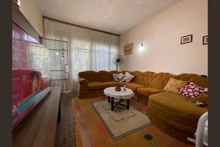 Sala de casa à venda com 3 quartos, 250m² em Ferreira, São Paulo