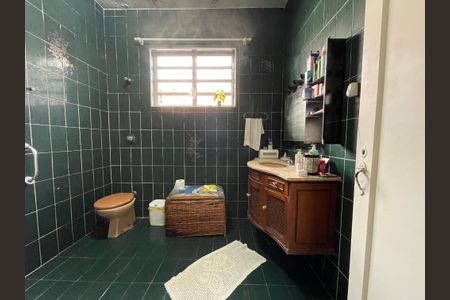 Casa à venda com 250m², 3 quartos e 3 vagasBanheiro Social 2