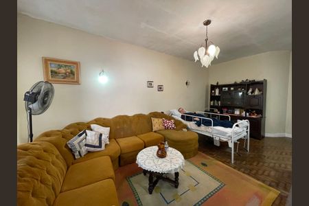 Sala de casa à venda com 3 quartos, 250m² em Ferreira, São Paulo