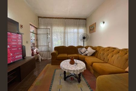 Sala de casa à venda com 3 quartos, 250m² em Ferreira, São Paulo