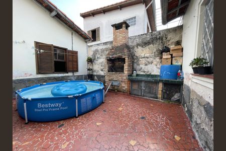 Casa à venda com 250m², 3 quartos e 3 vagasQuintal