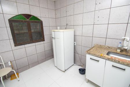 Casa à venda com 150m², 4 quartos e 1 vaga Casa à venda com 150m², 4 quartos e 1 vagaCozinha