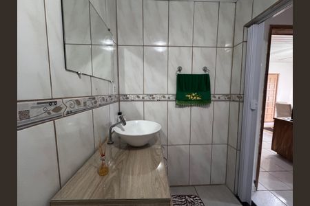 Casa à venda com 130m², 3 quartos e 3 vagasBanheiro