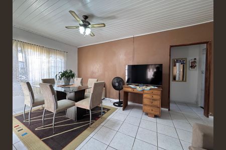 Casa à venda com 130m², 3 quartos e 3 vagasSala